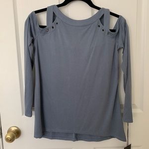 Rock&Republic Cold Shoulder Top Size Small NWT
